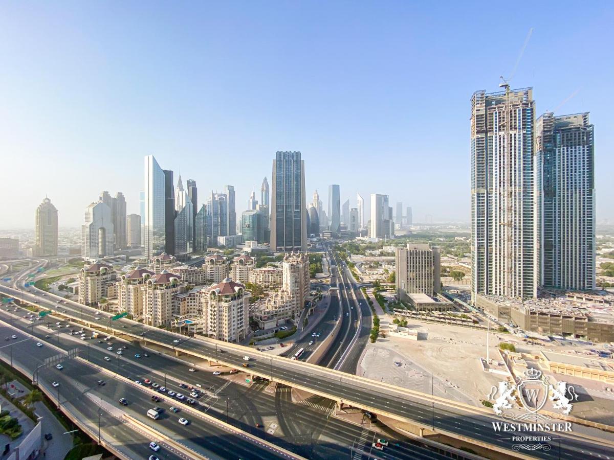 Westminster Dubai Mall Bagian luar foto Al Wasl skyline