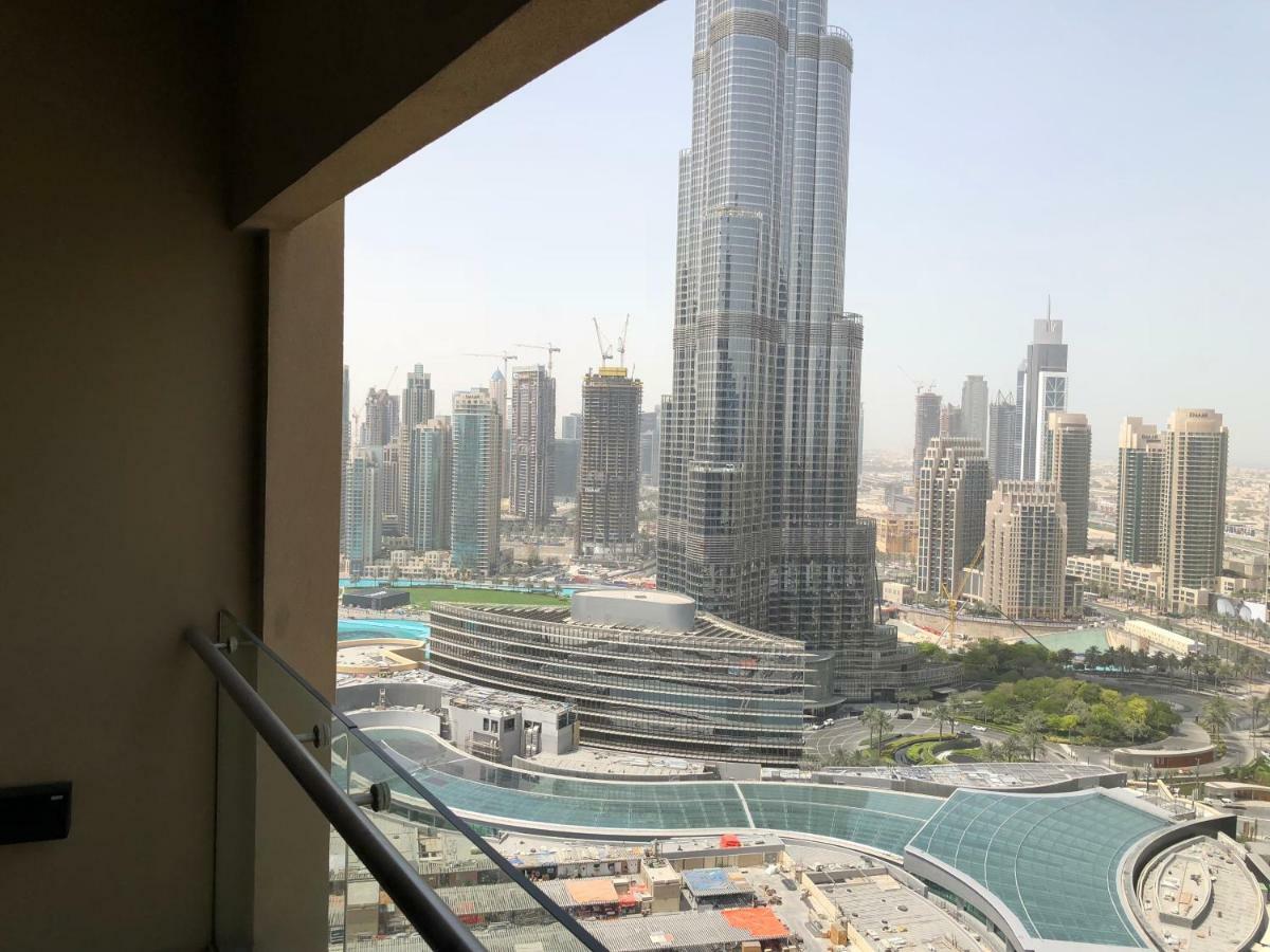 Westminster Dubai Mall Bagian luar foto