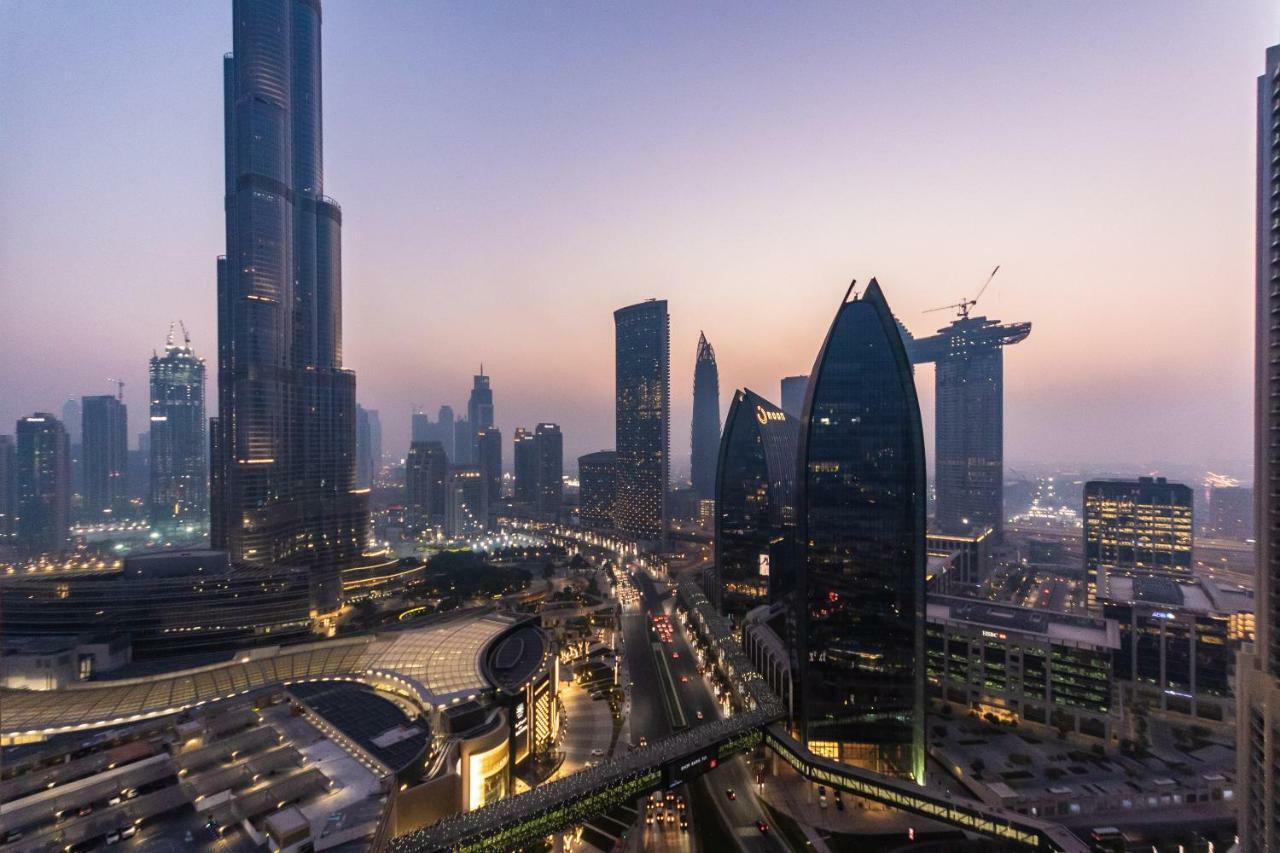 Westminster Dubai Mall Bagian luar foto The skyline of the new financial district in Riyadh