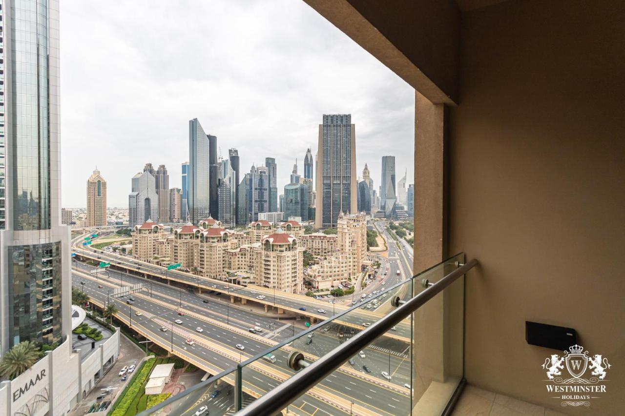 Westminster Dubai Mall Bagian luar foto View from the balcony of a typical apartment